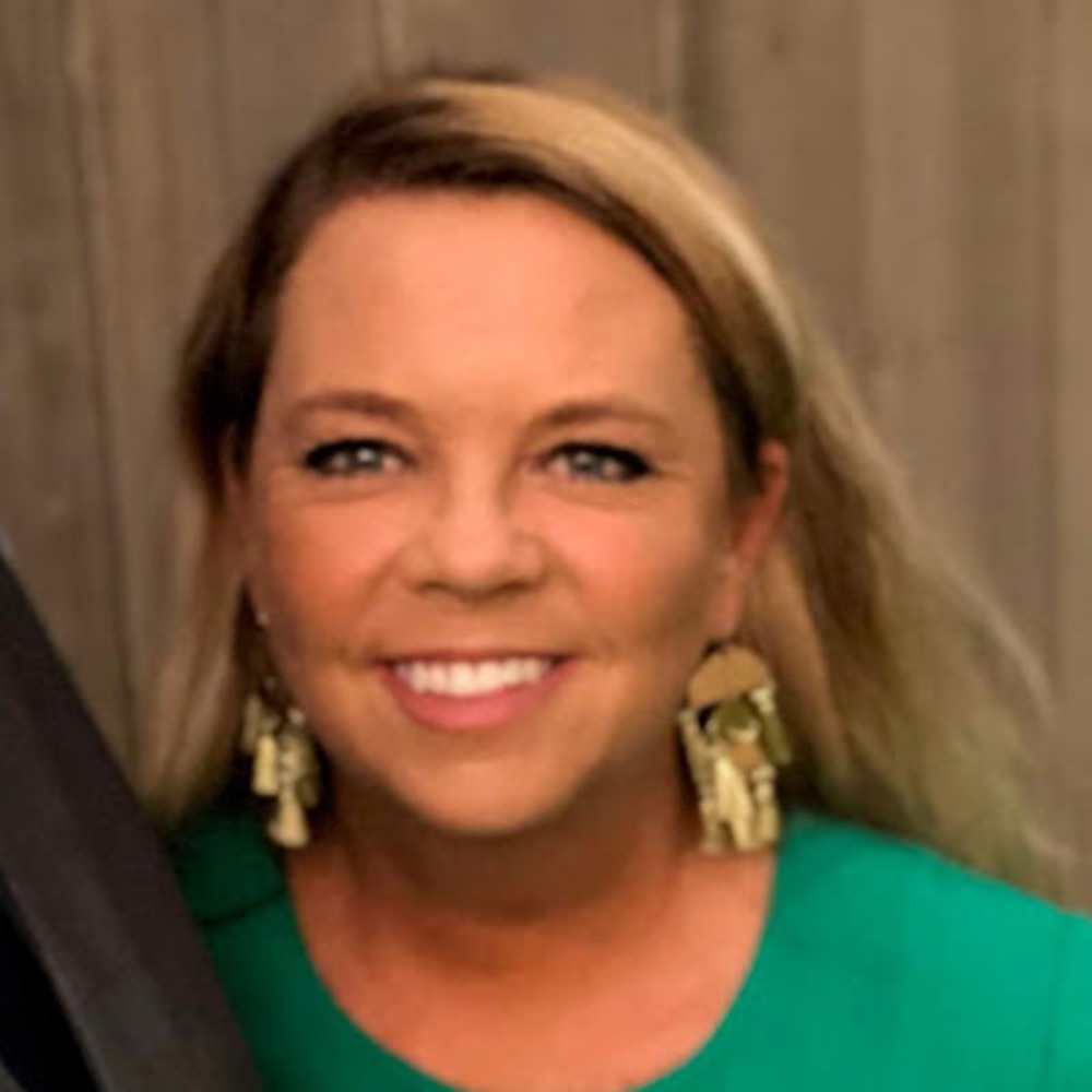 Meet your Posher, Adrienne